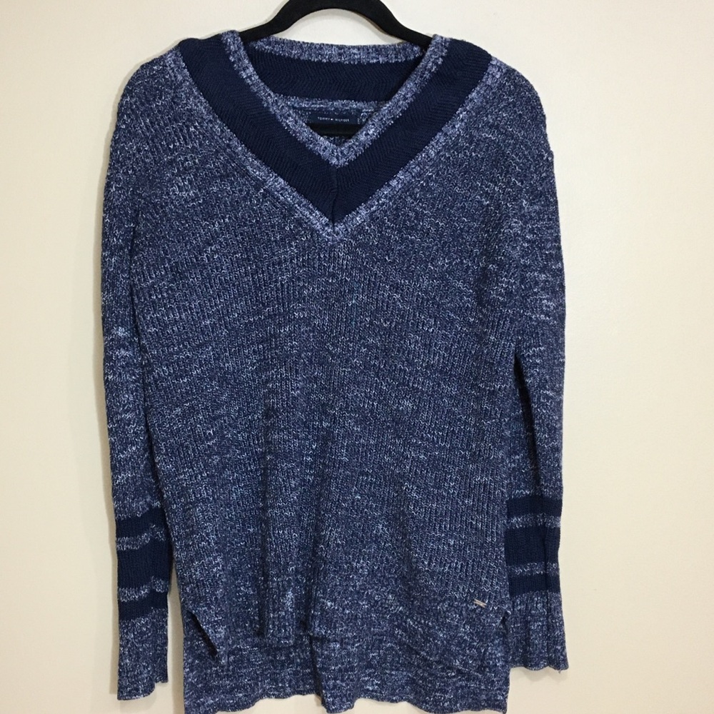 Tommy Hilfiger V-neck sweater